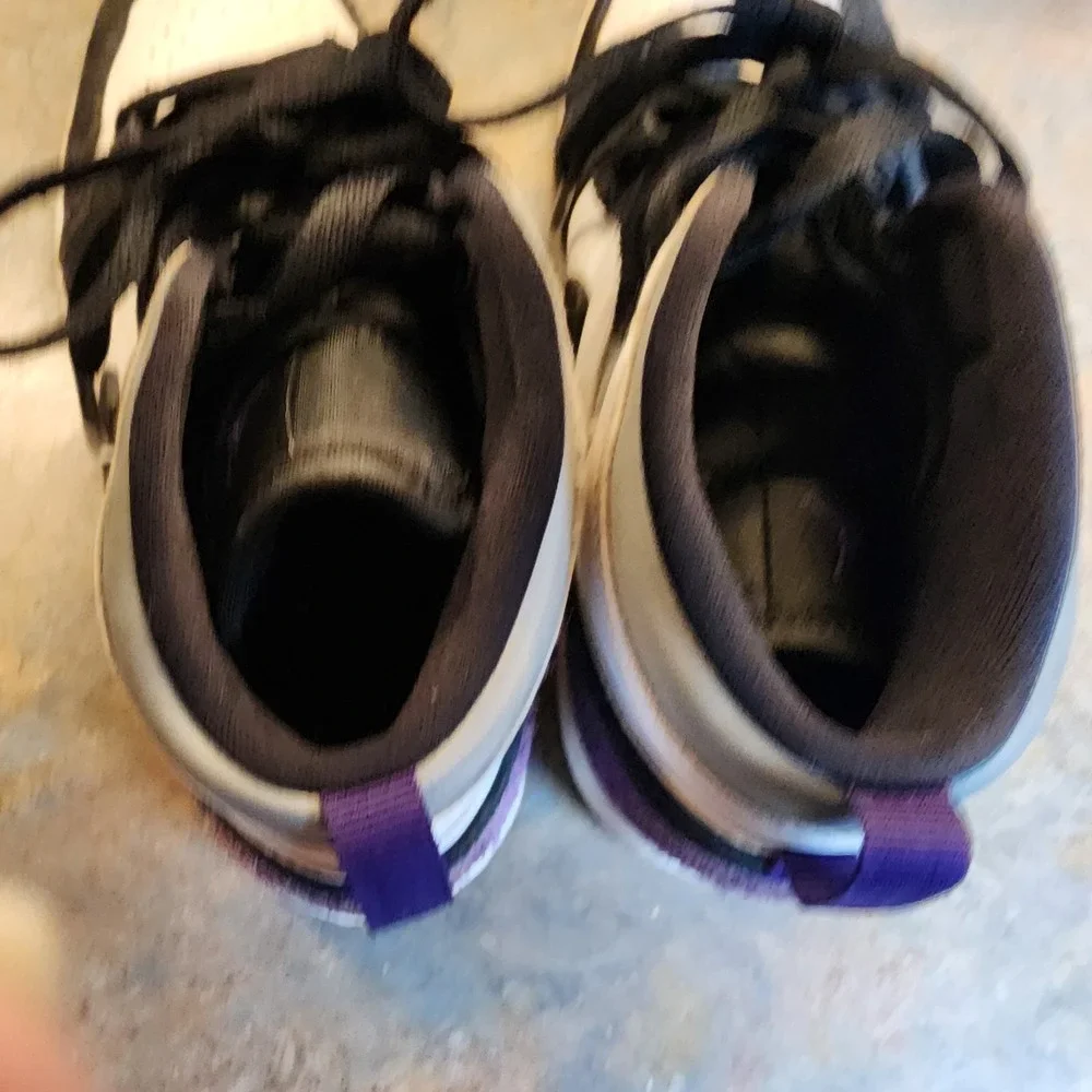 Nike Air Jordan 1 Mid Se White Black Court Purple Youth 2.5 BQ6932-105